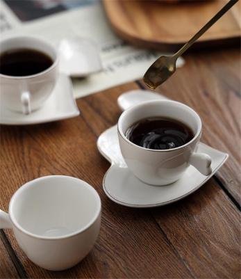 セラミック 小さなティーカップ 手作り カップソーサー ミニ コーヒーカップの商品画像